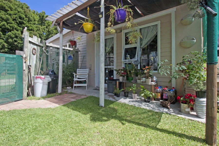 4 Bedroom Property for Sale in Meadowsteads Western Cape